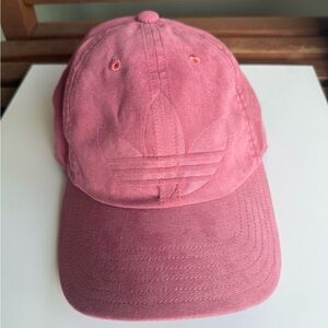 Adidas logo baseball cap suede